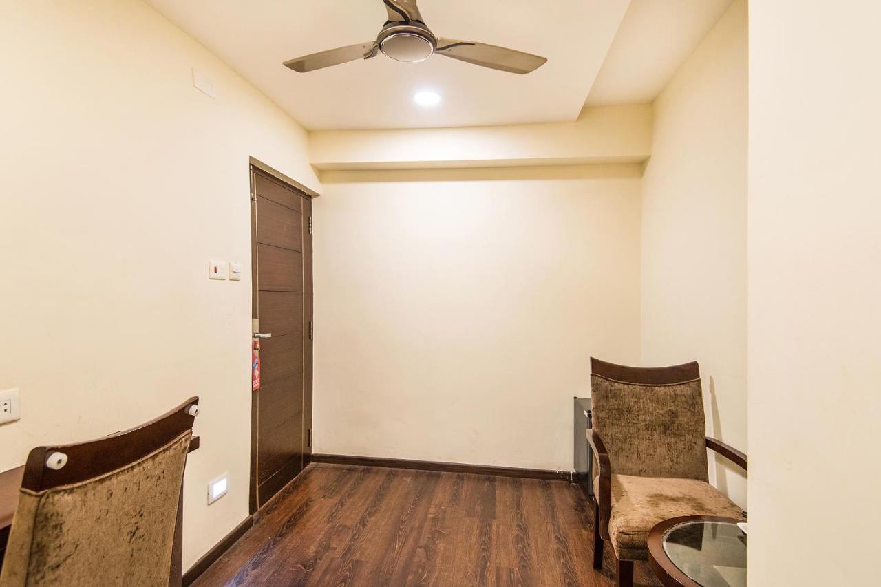 Fabhotel Apple Residency Chennai Exterior photo